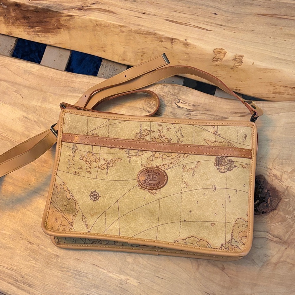 Allan Edward- medium tan leather trim clutch crossbody purse